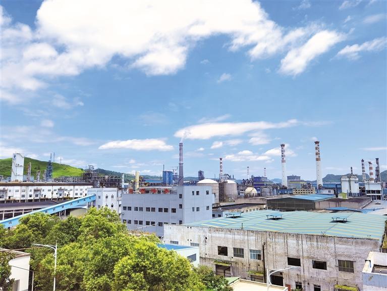 瓮福磷矿园区. 张发扬 摄