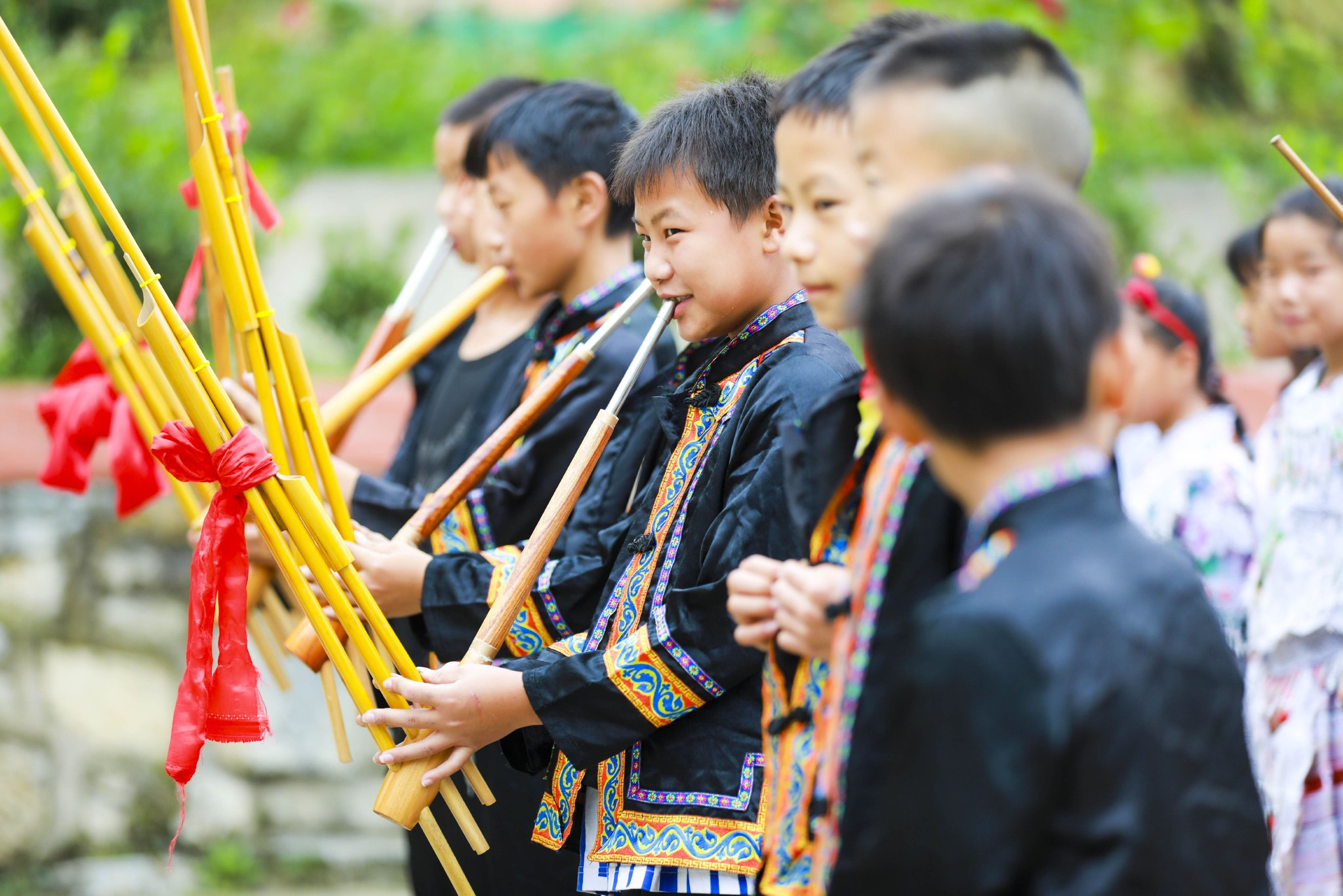 贵州黔西:非遗进校园 传承芦笙舞