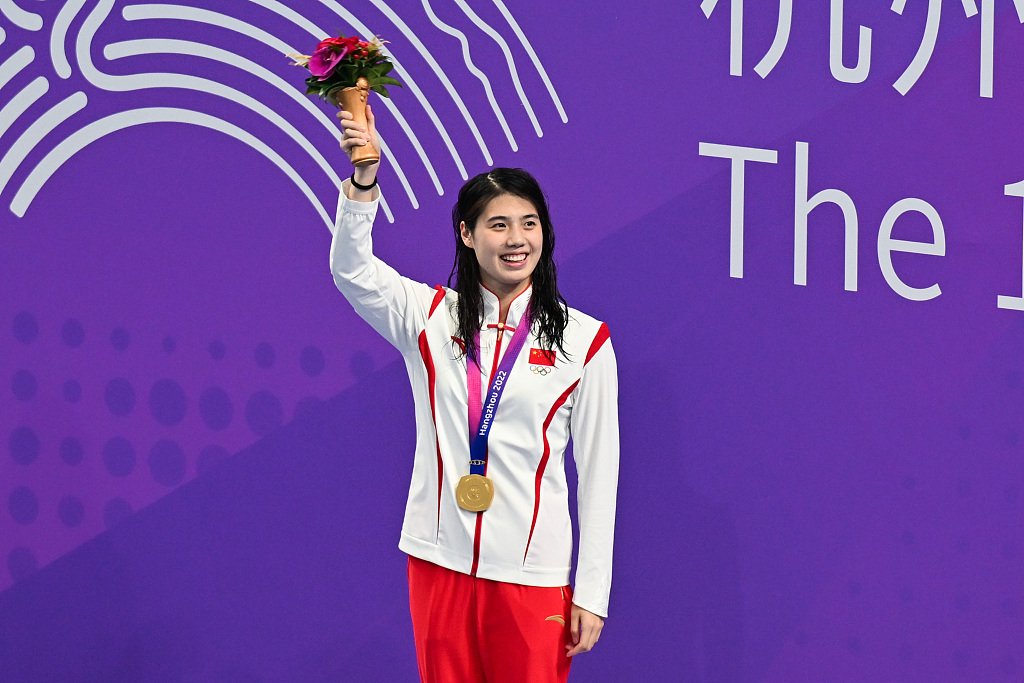 9月24日,杭州亚运会游泳项目开赛,张雨霏夺得女子200米蝶泳冠军.