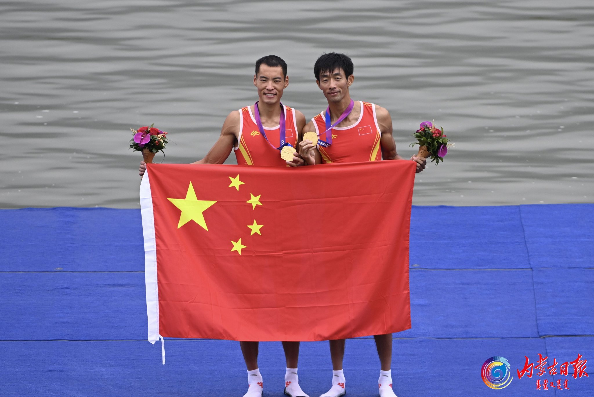 范俊杰/孙满夺得赛艇项目男子轻量级双人双桨金牌|亚运会_新浪财经