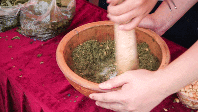 △当地特色美食试吃。图源 广宁发布