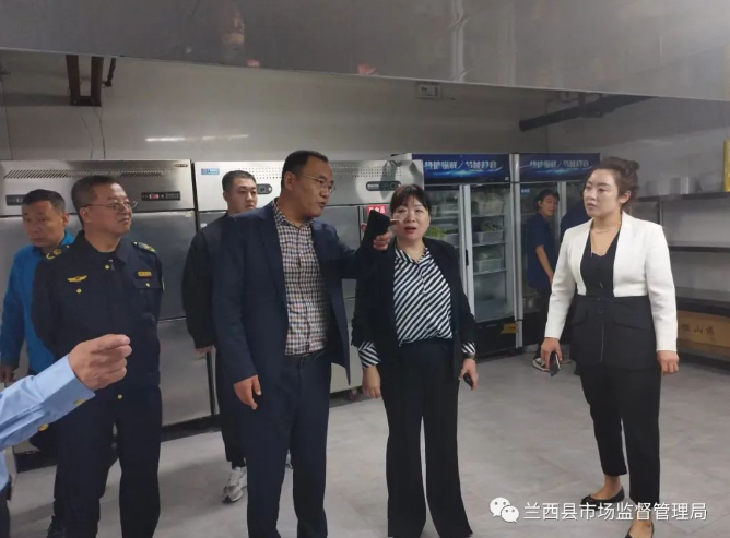 黑龙江省兰西县副县长王丽检查"中秋国庆"节日市场安全