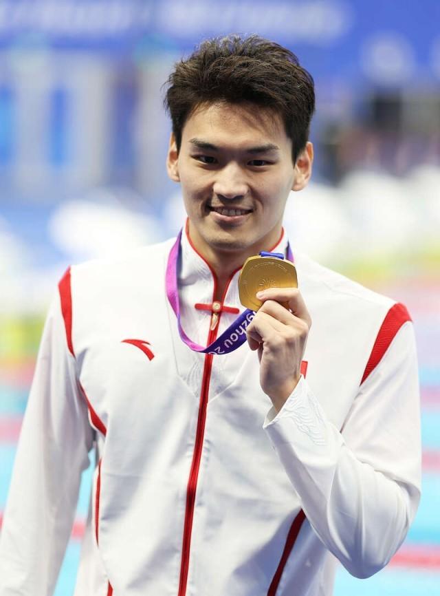 冠军时刻:亚运首日中国游泳队包揽7金|杭州_新浪财经_新浪网