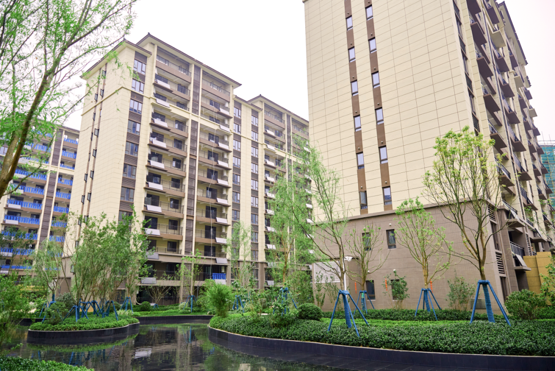 湖北黄石碧桂园磁湖半岛提前两个月交付!