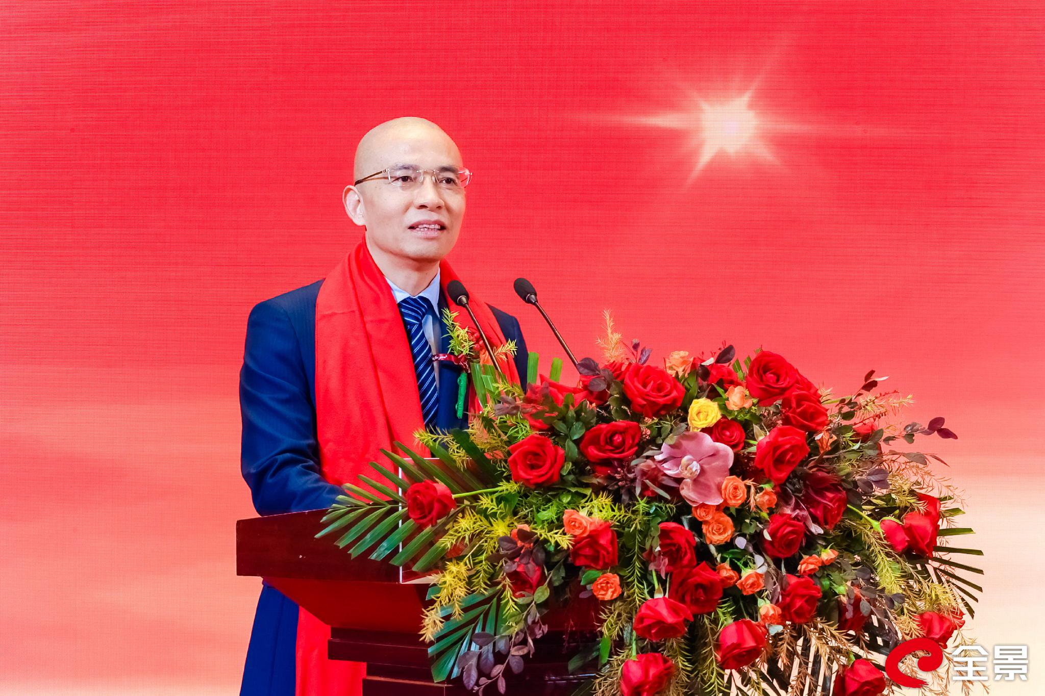 图三&nbsp;华英证券总裁王世平致辞