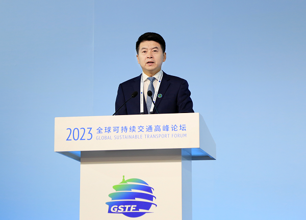 国家铁路局局长费东斌出席2023全球可持续交通高峰论坛|费东斌_新浪