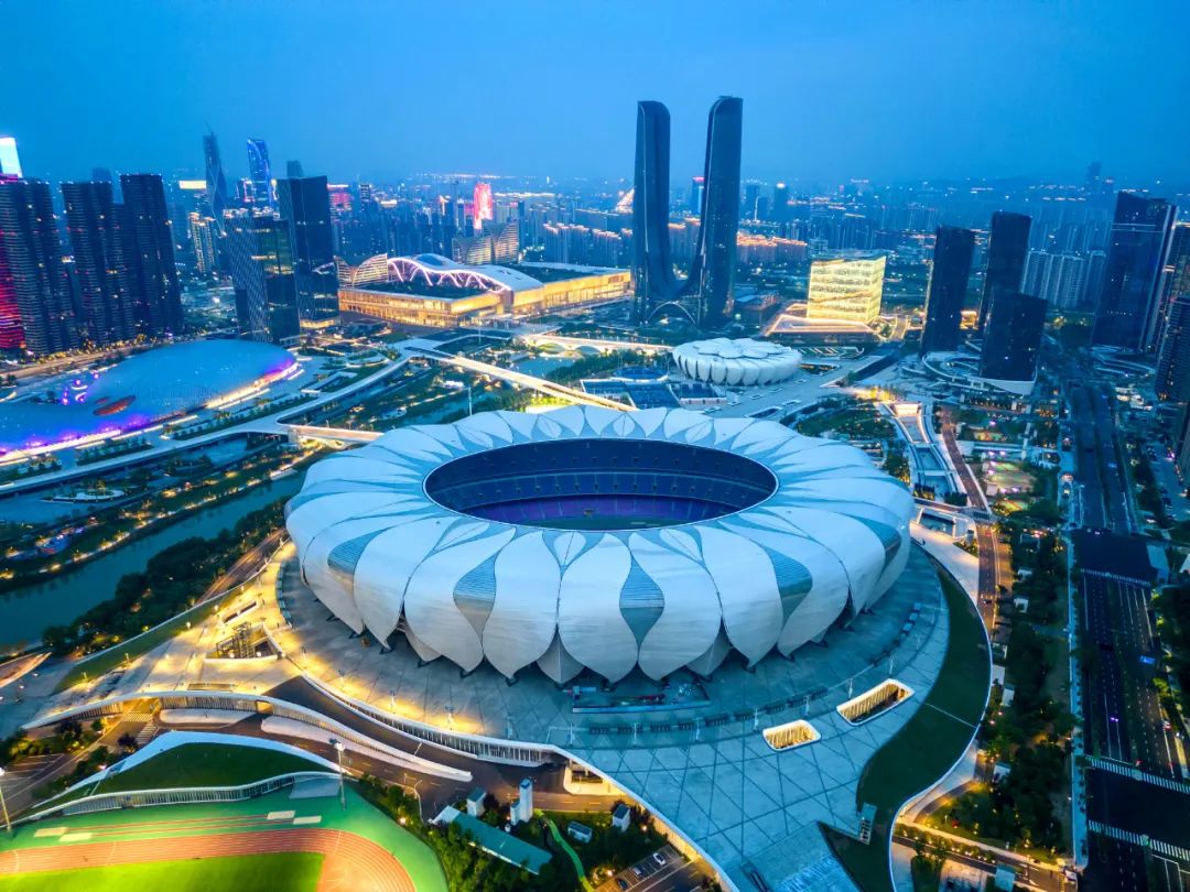 图为杭州亚运会场馆杭州奥体中心体育场.徐婧静 中新 摄