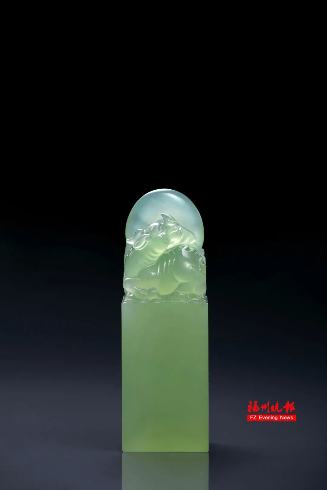 林荣泰作品《犀牛望月》