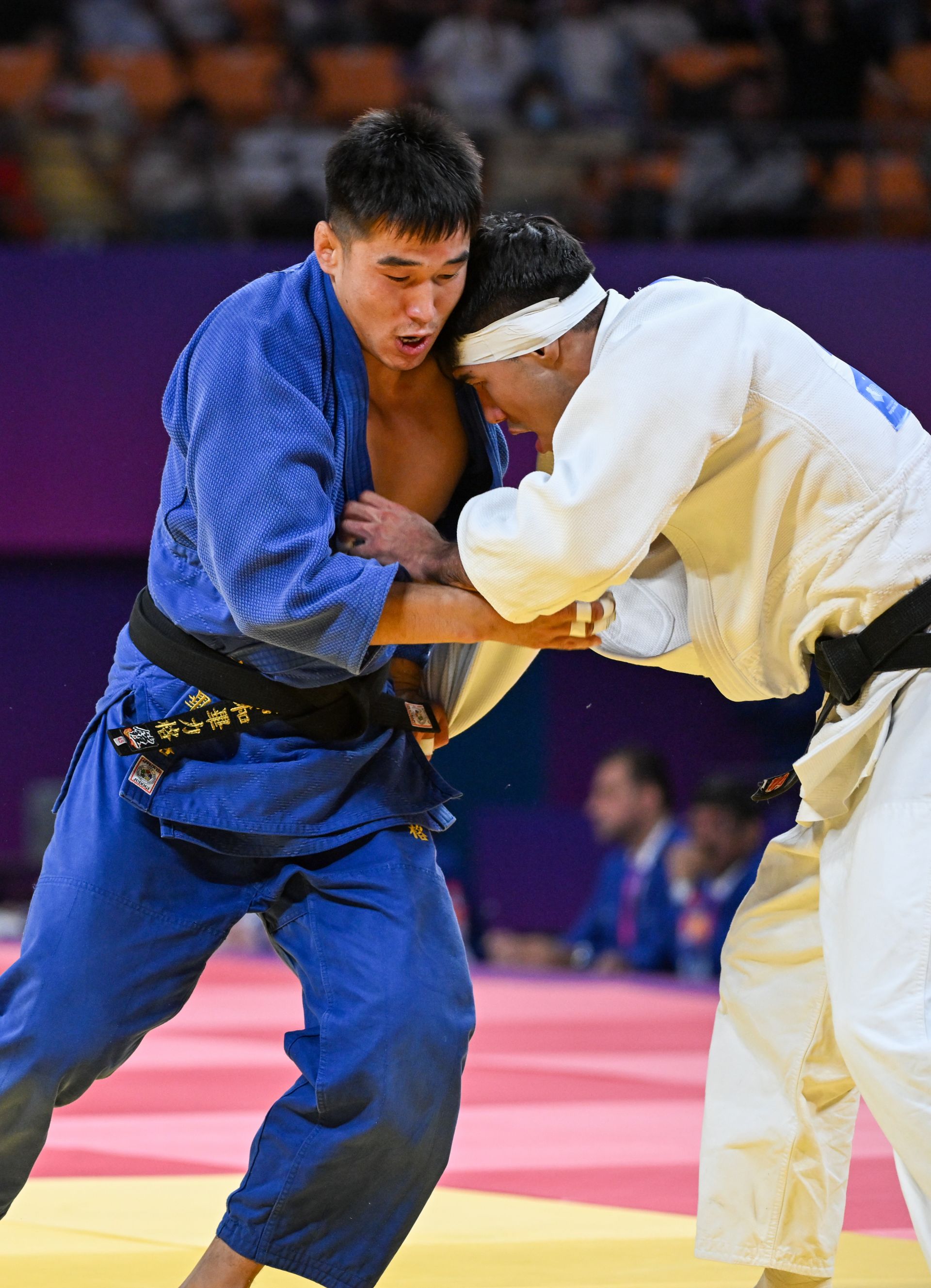 内蒙古运动员布和毕力格亚运会柔道比赛止步8强|内蒙古_新浪财经_新浪