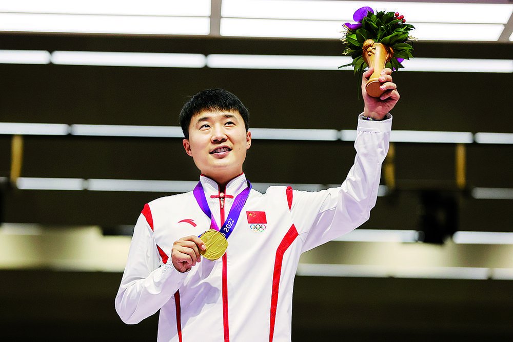 李越宏夺得男子25米手枪速射金牌