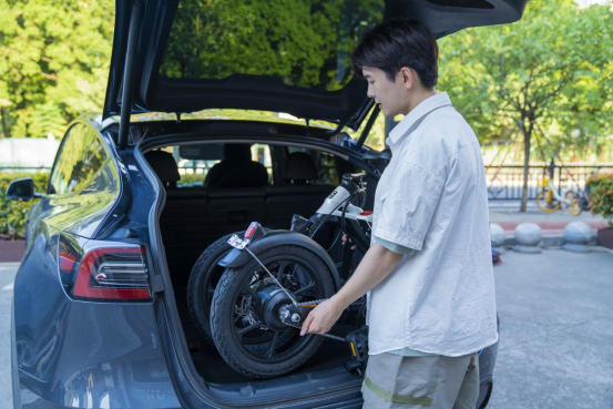 五轮出行健身电踏车F1正式开启小米有品众筹,售价3799