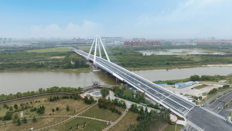 咸阳渭河高新大桥全景 来源 咸阳高新区