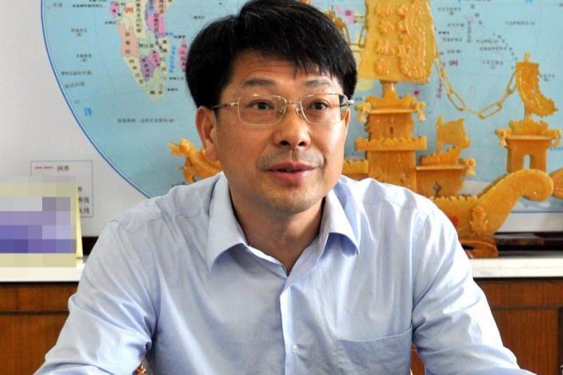 甘于被围猎与不法企业主沆瀣一气广东河源市原副市长何伟良被双开