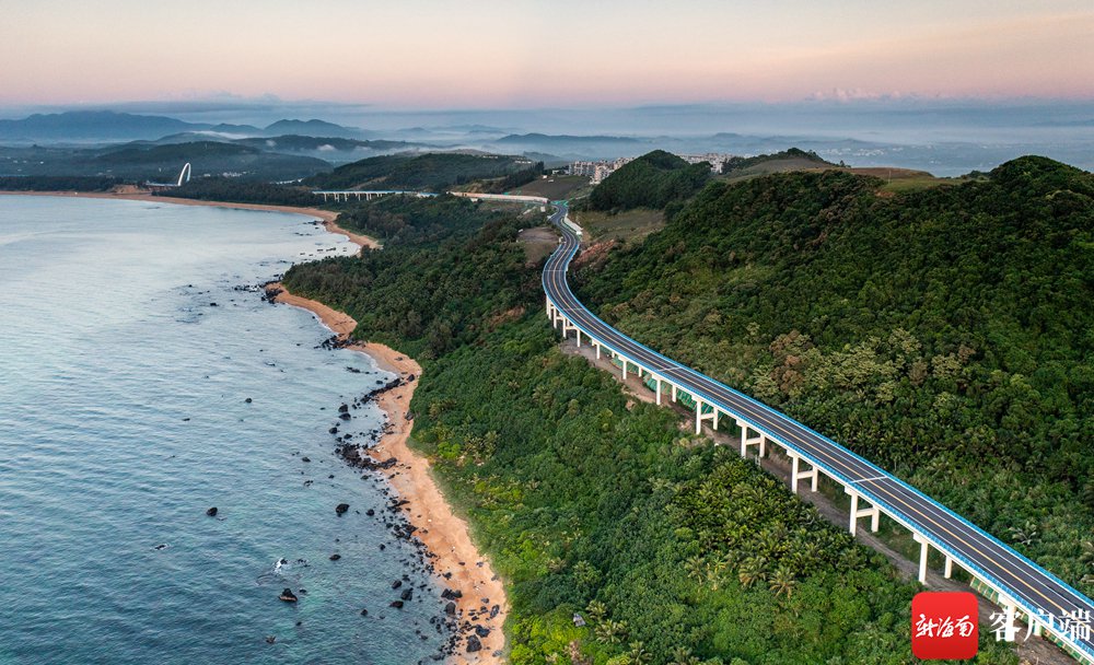海南交投提醒:"双节"期间游环岛旅游公路 请勿擅闯封闭施工区域|海南