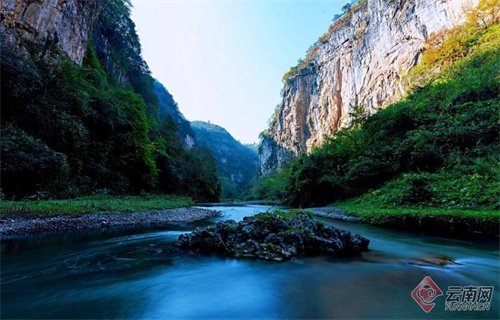 镇雄小山峡桃源谷作者:杨敏云南省作为我国重要的生物多样性宝库,具有