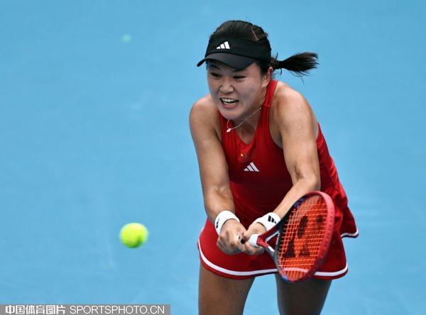 图为朱琳比赛中.