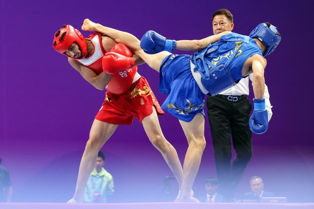 中国武术散打队人手一金,离不开陪练们的默默付出|专访|金牌_新浪财经