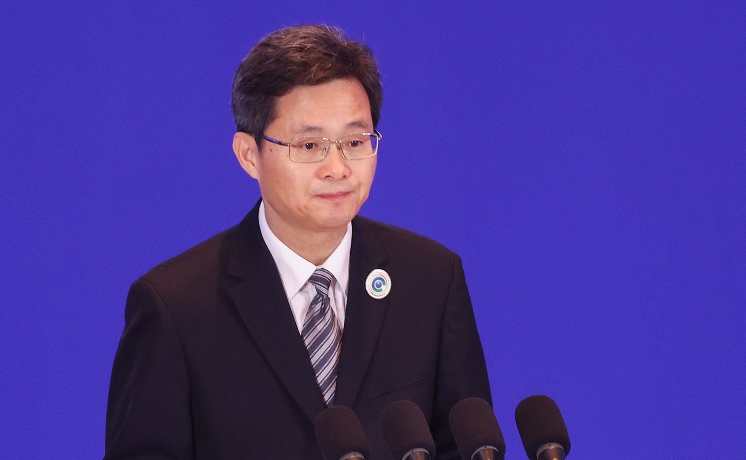 蓝佛安任财政部党组书记,曾在财政系统工作近20年