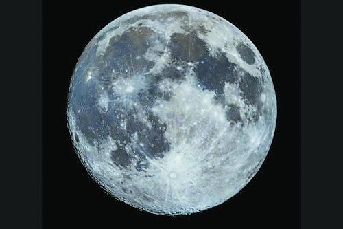 月球南极一直被视为建造月球基地的理想之地.