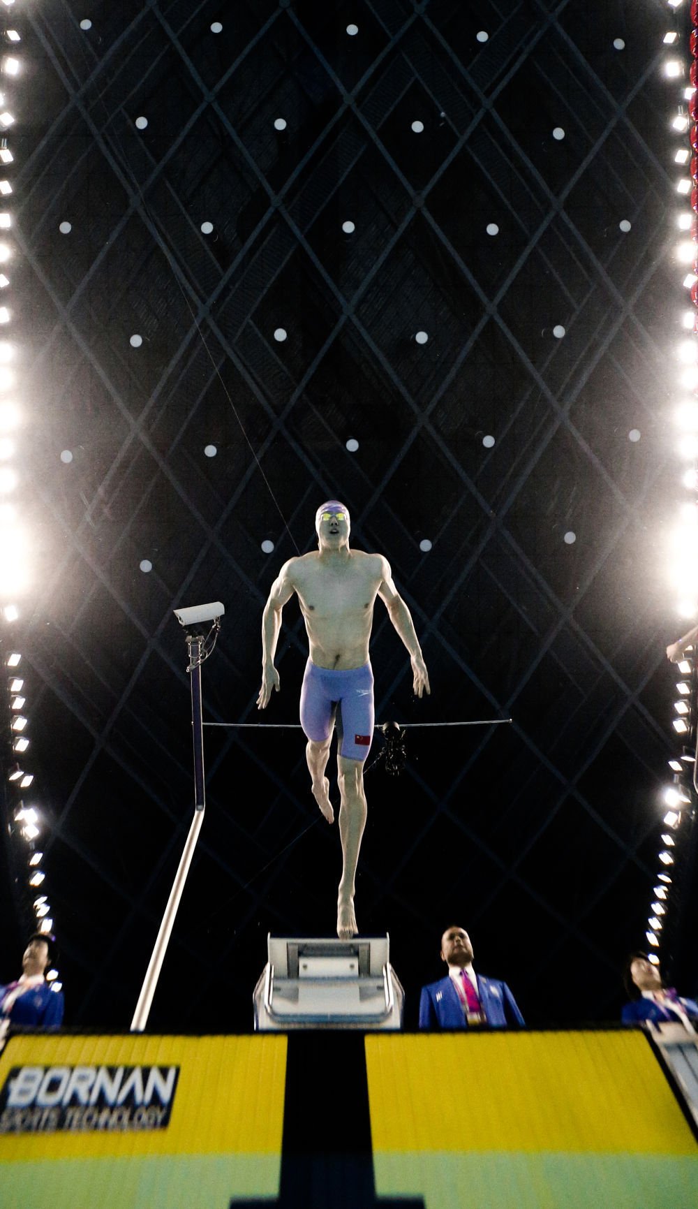 杭州亚运会 | 从水底看亚运会游泳选手:那画面太美|亚运会_新浪财经