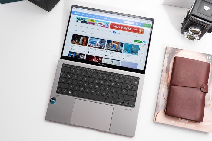 1kg1cm华硕第一台碳中和家用笔记本竟如此优秀