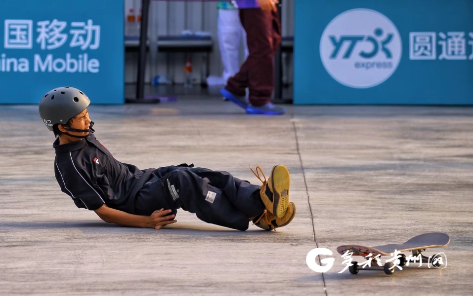 两枚奖牌三个突破,贵州滑板小子的"酷"与"苦"