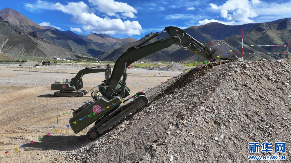 西藏拉萨:武警官兵举行"雪域尖兵"专业技能比武竞赛|无人机_新浪财经