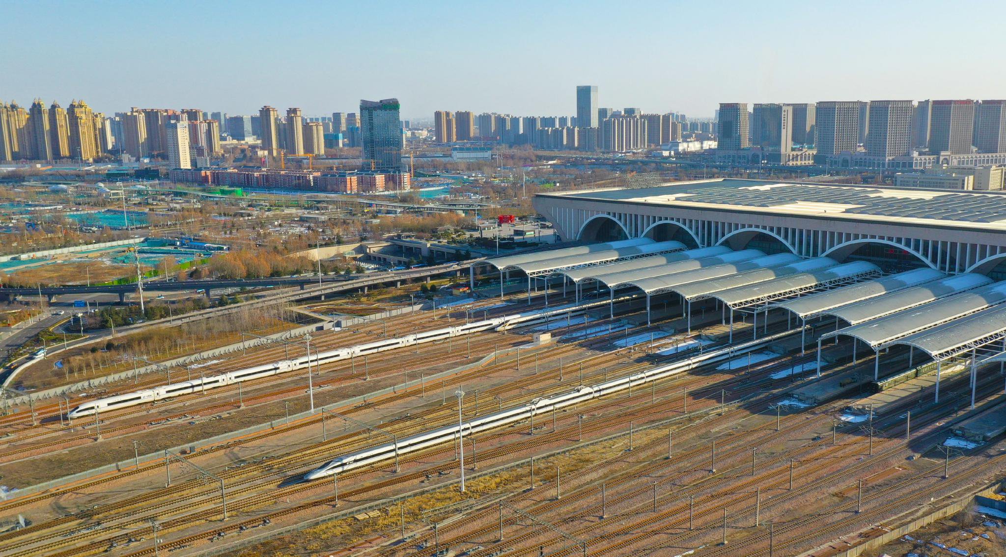 石家庄火车站. 河北日报记者 史晟全摄