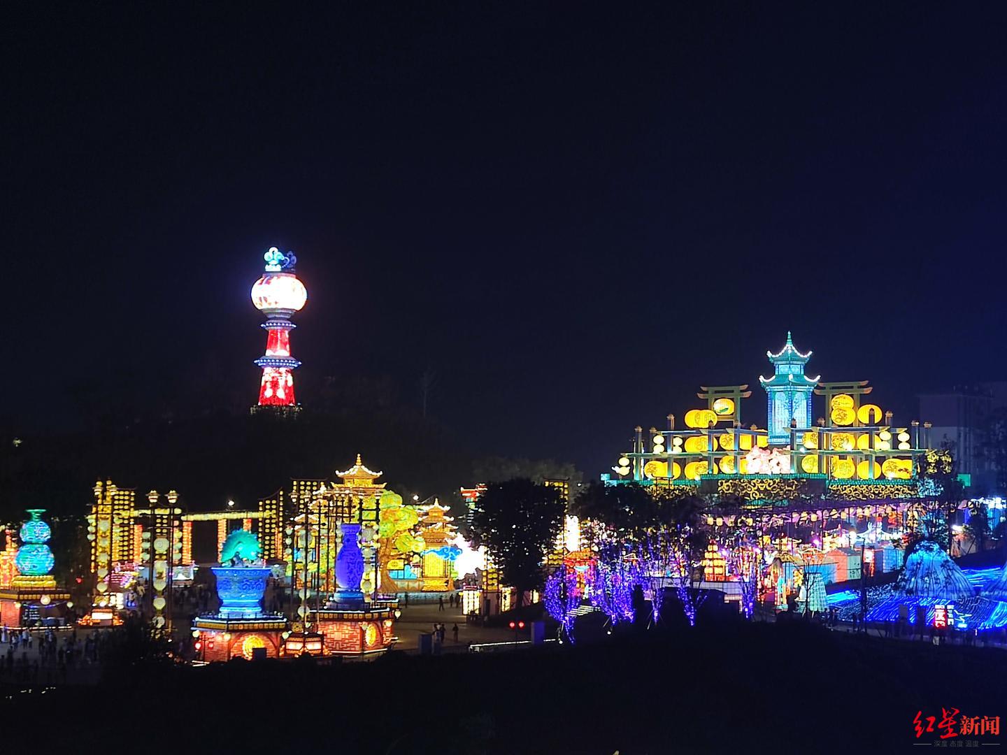 &nbsp;↑亮灯现场