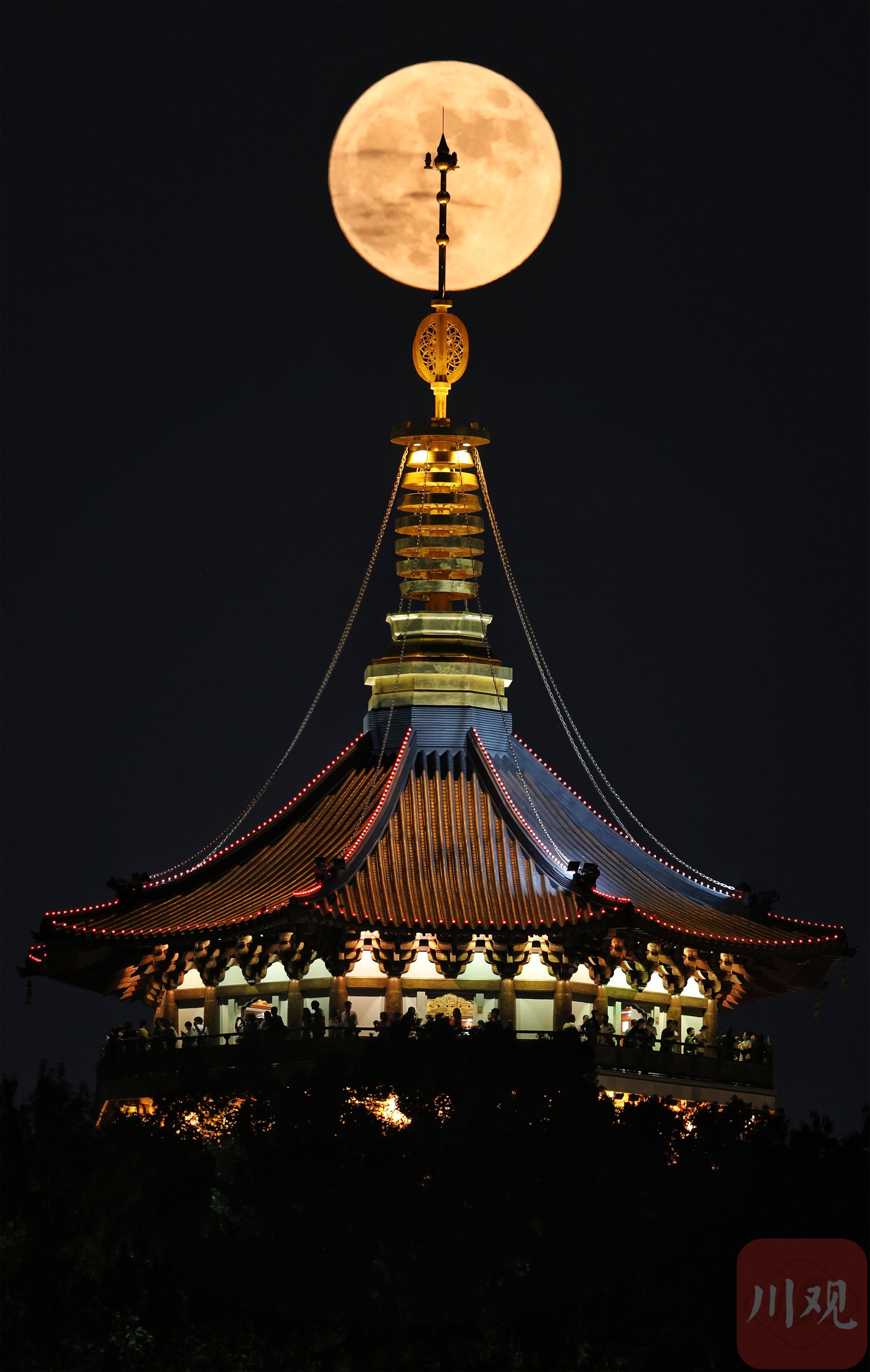 c视频 | 中秋夜 西湖再现"月升雷峰塔"美景