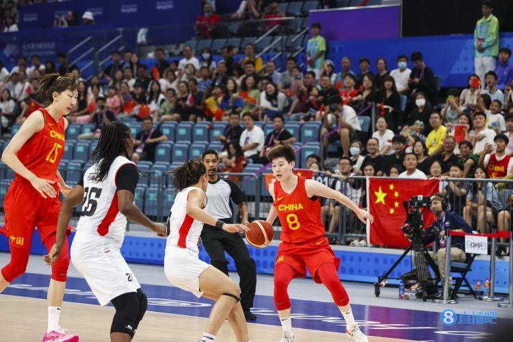 麦穗丰：中国女篮还没到最佳的比赛感觉 李月汝脚步轻盈了许多