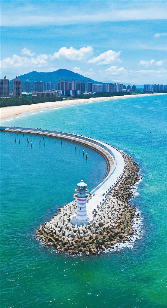 一半绿野仙踪,一半蔚蓝大海!这个假期,陵水等你来打卡_新浪财经_新浪