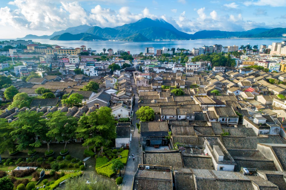 走进商圈看深圳|青瓦阶梯,纵横小巷,古城内探寻你所不了解的大鹏