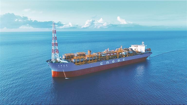 "南海奋进"号正式投入使用.(中国海油深圳分公司供图)