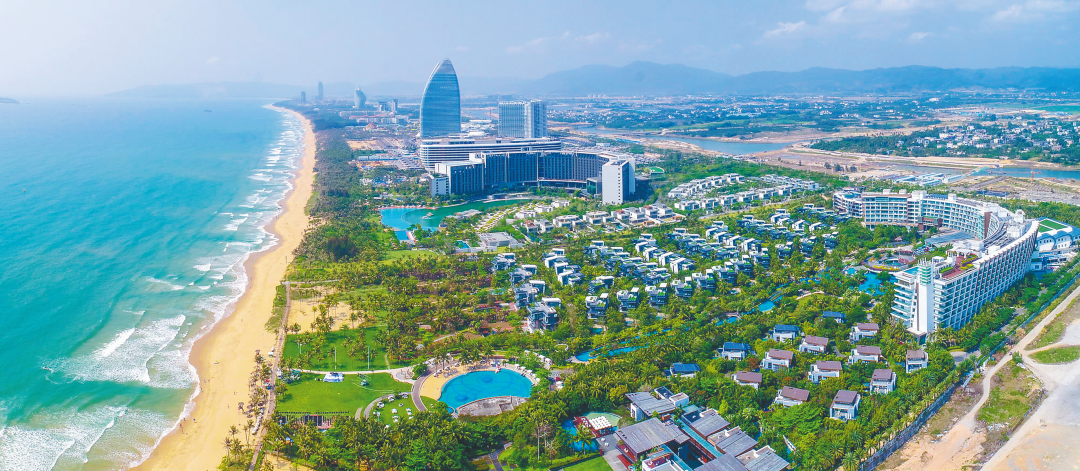 航拍三亚市海棠湾酒店建筑群,醉美城市景观尽收眼底.