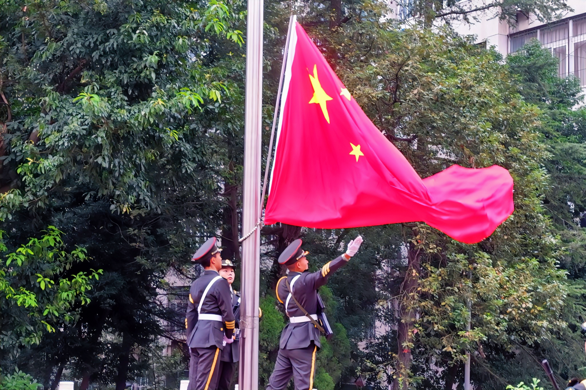 小小少年跟党走,红色基因永相传——记"锦绣蓉城,国旗飘扬"文明实践
