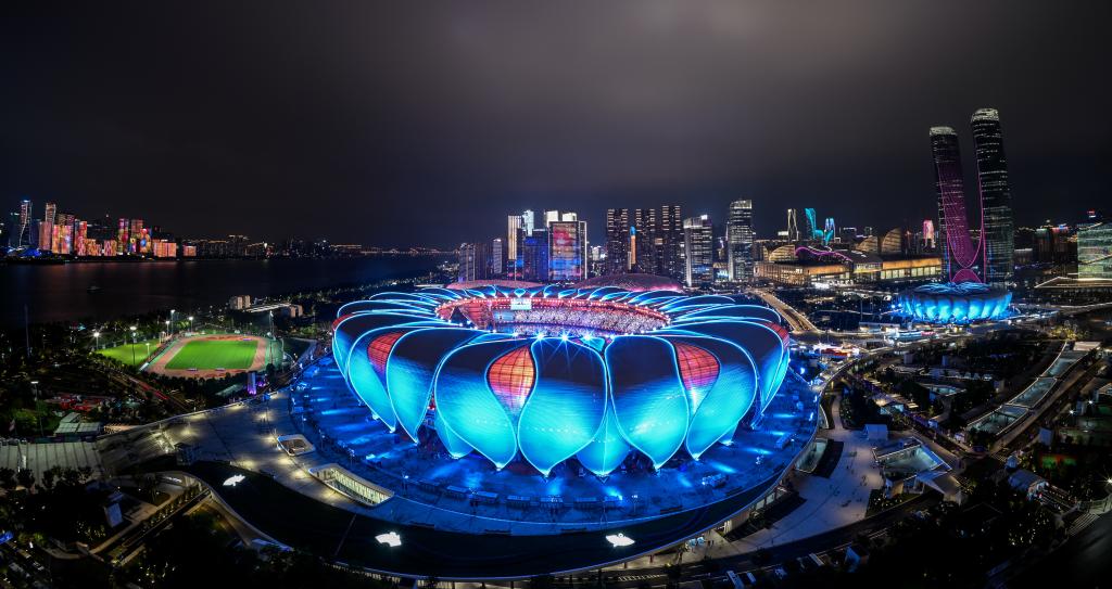 这是9月23日拍摄的杭州奥体中心体育场馆群.