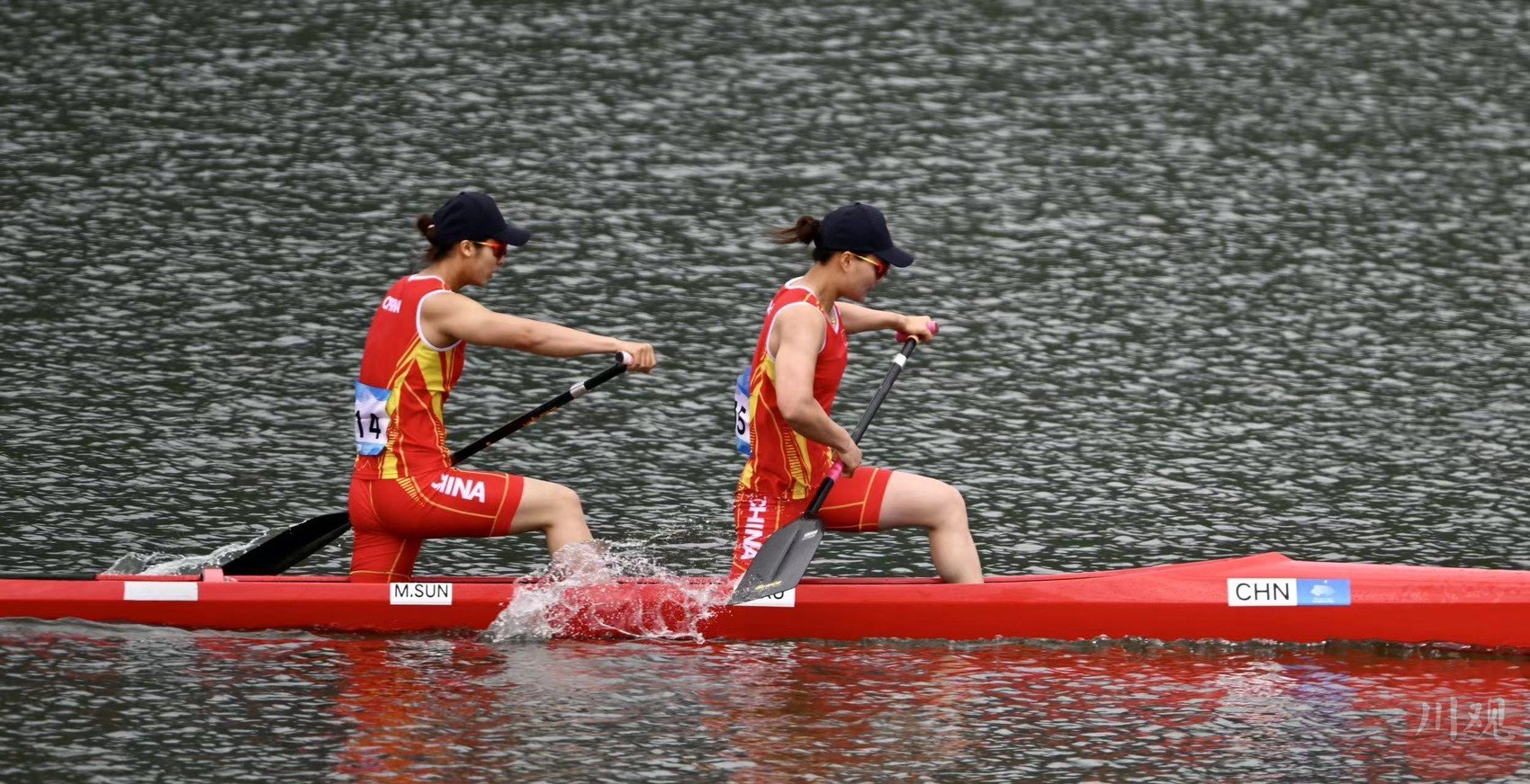 皮划艇静水项目首个奖牌日 中国军团独揽4金