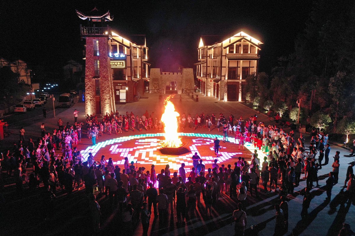 多个景区继续"客满",长假第4天四川a级景区接待游客超568万人次丨万象