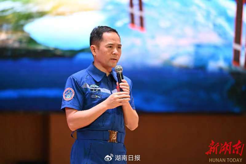 洞庭湖畔筑梦忙 ——英雄航天员张陆回乡记|张陆_新浪财经_新浪网