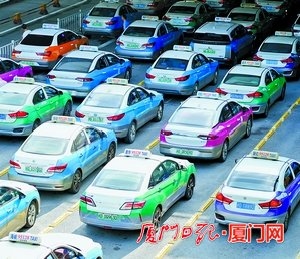 海峡,顺联等企业的出租车前往厦门北站南广场出租车蓄车区补充运Ζ.