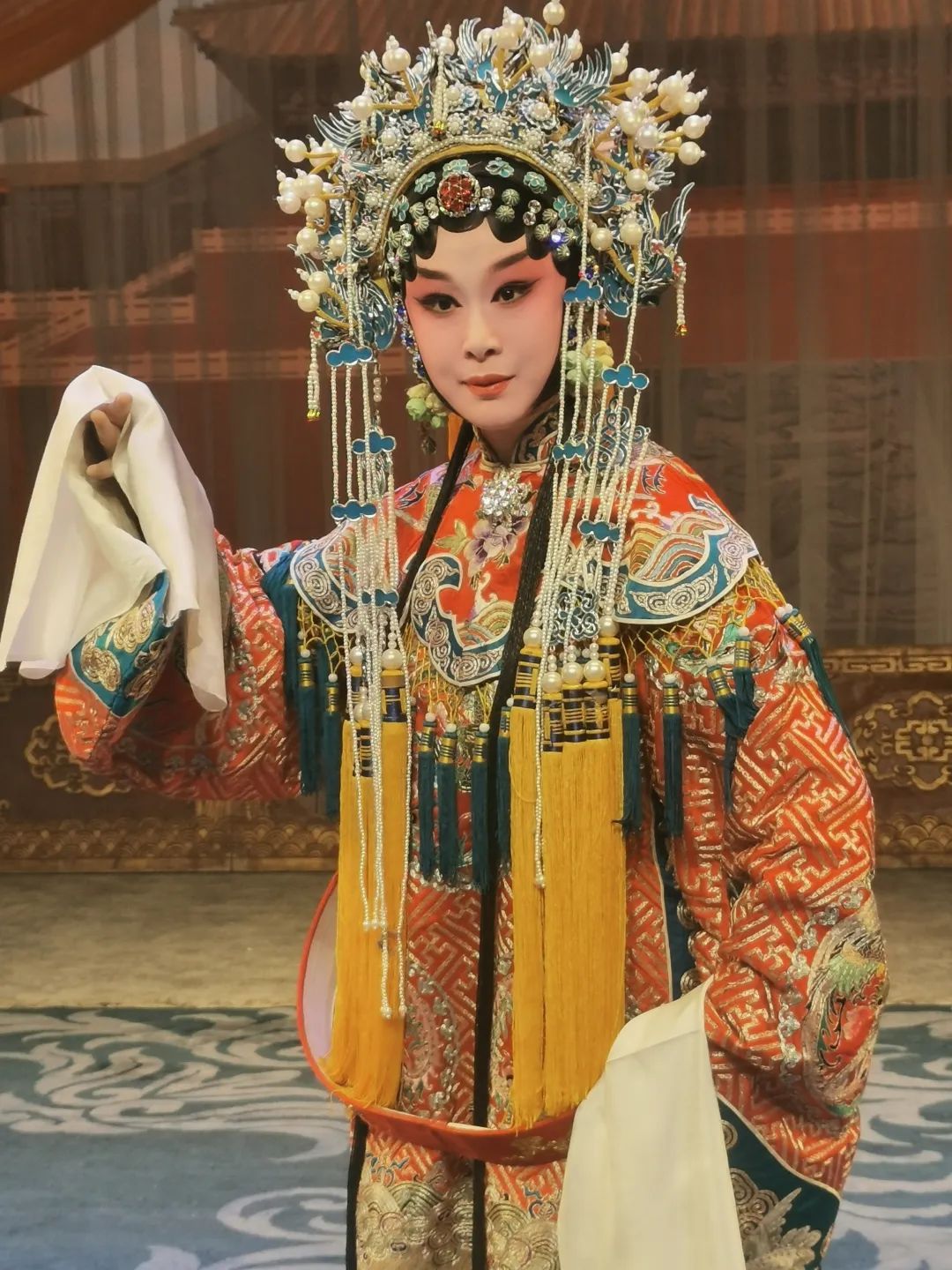 梨园盛世 "艺"路向上|卫小莉:只问耕耘,不问收获_新浪财经_新浪网