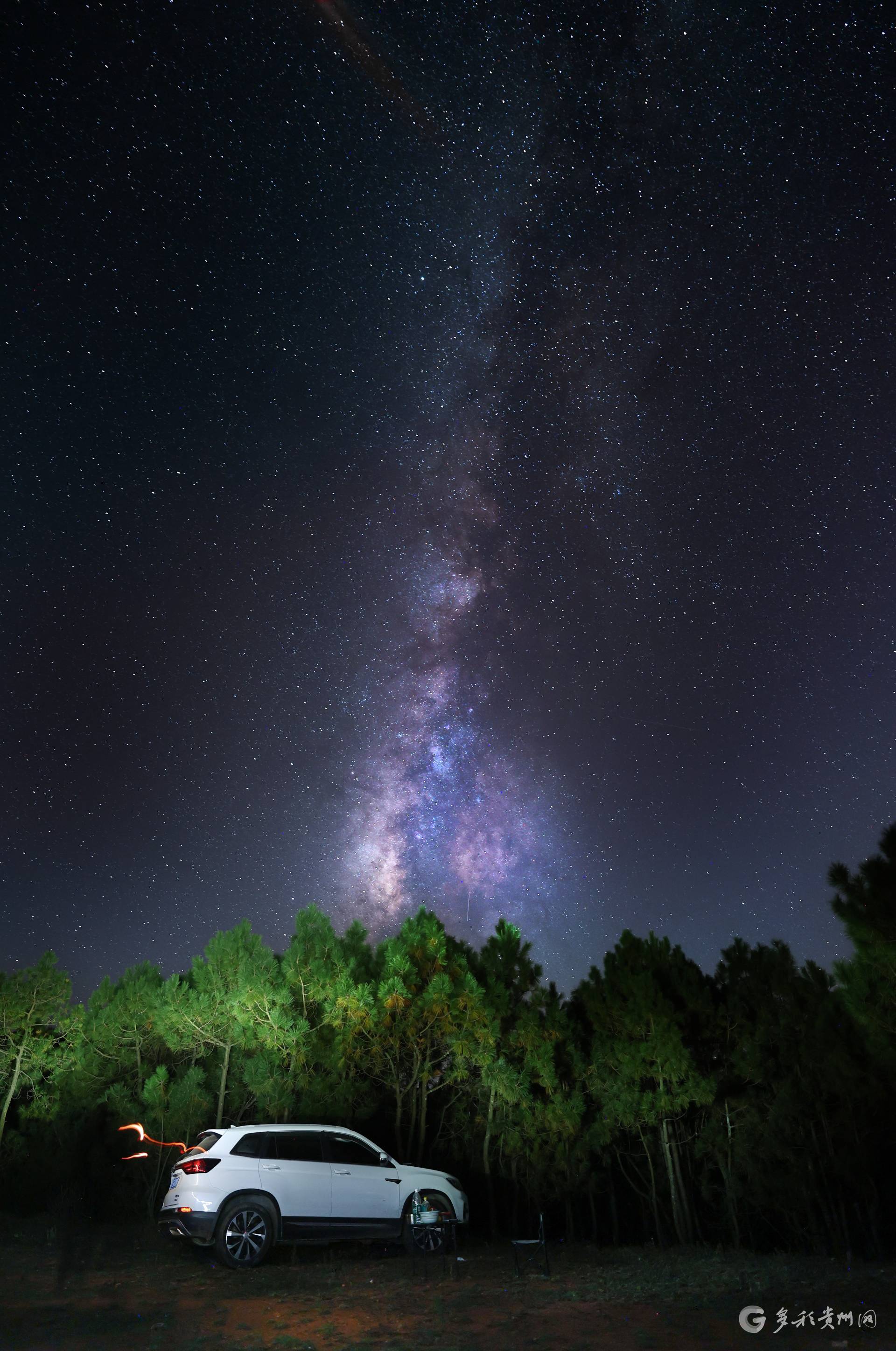 【组图】贵州威宁:银河璀璨 夜色如画