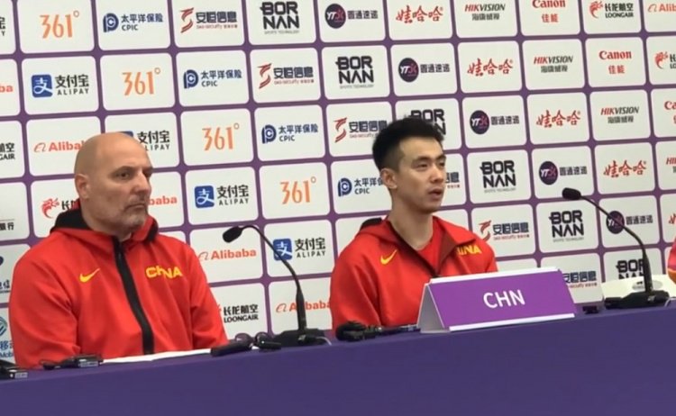 赵继伟：不能输球就怪教练 他真的很想帮助我们 他做的已经很多了