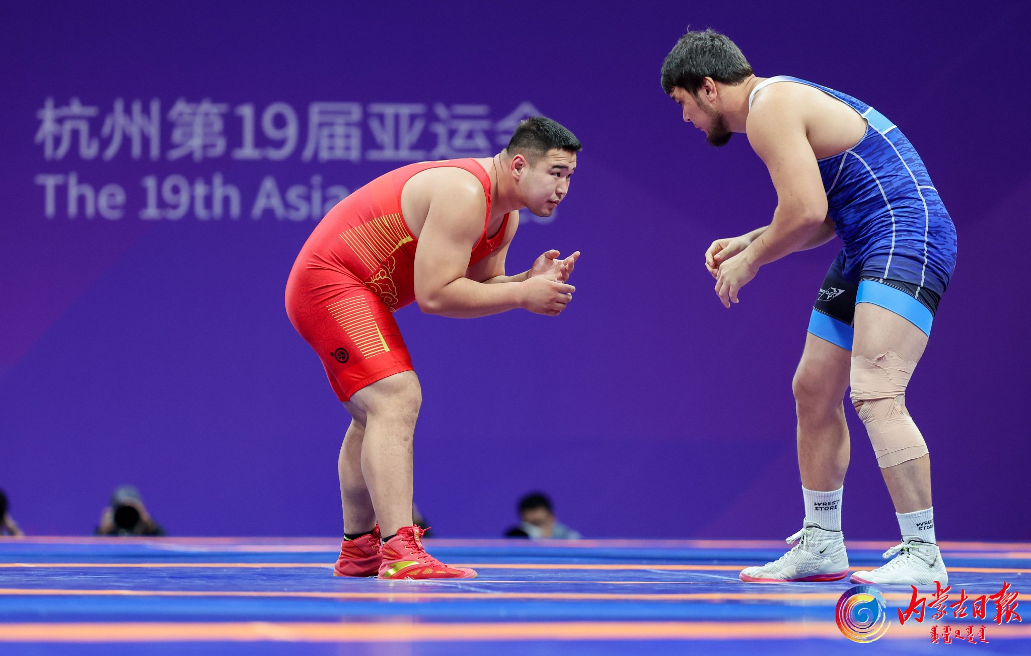 内蒙古摔跤手布和额尔敦亚运会摘铜|内蒙古_新浪财经_新浪网