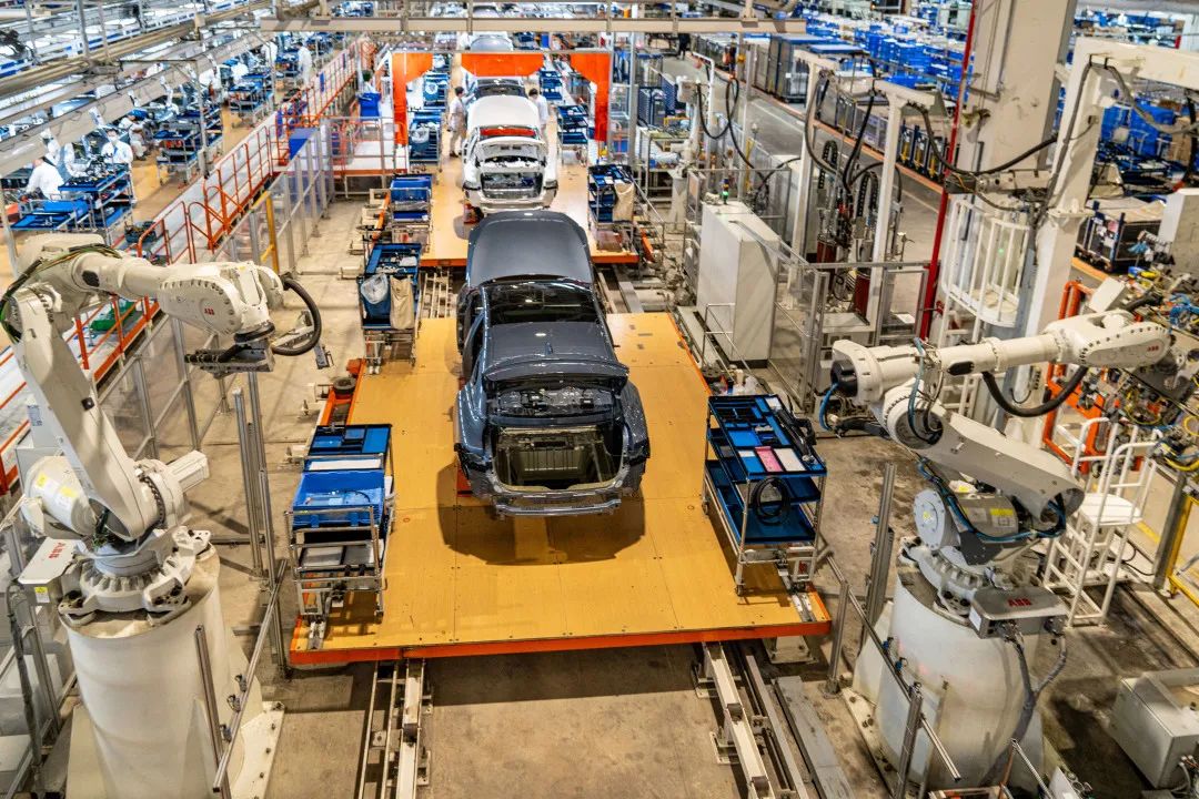 小鹏汽车生产车间.廖文奕 摄