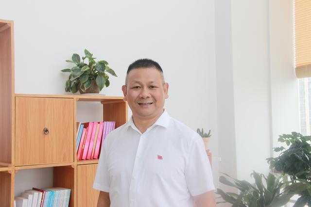 重庆区县"赛"消费丨江北区商务委一级调研员陈仁高:"一带双核多点"