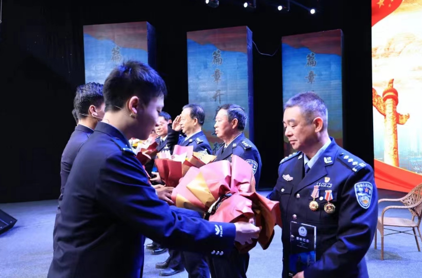 发青年之声,澎青春之力 巴南公安"警营青年说"幕后的警营新青年