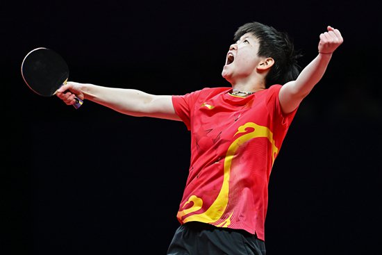 10月1日,杭州亚运会乒乓球女单决赛,孙颖莎夺冠.视觉中国供图