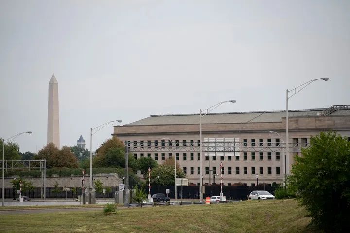 这是2021年8月3日在美国弗吉尼亚州阿灵顿拍摄的美国国防部所在地五角大楼。新华社记者刘杰摄